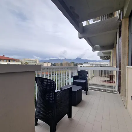 La Casa Del Sole A 50 M Dal Mare Apartamento Lido di Camaiore Exterior foto