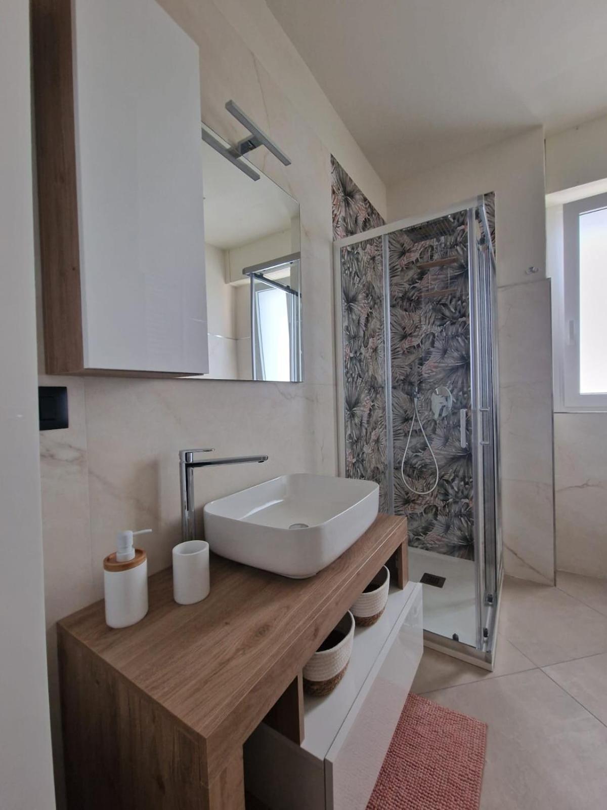 Apartment La Casa Del Sole A 50 M Dal Mare Lido di Camaiore