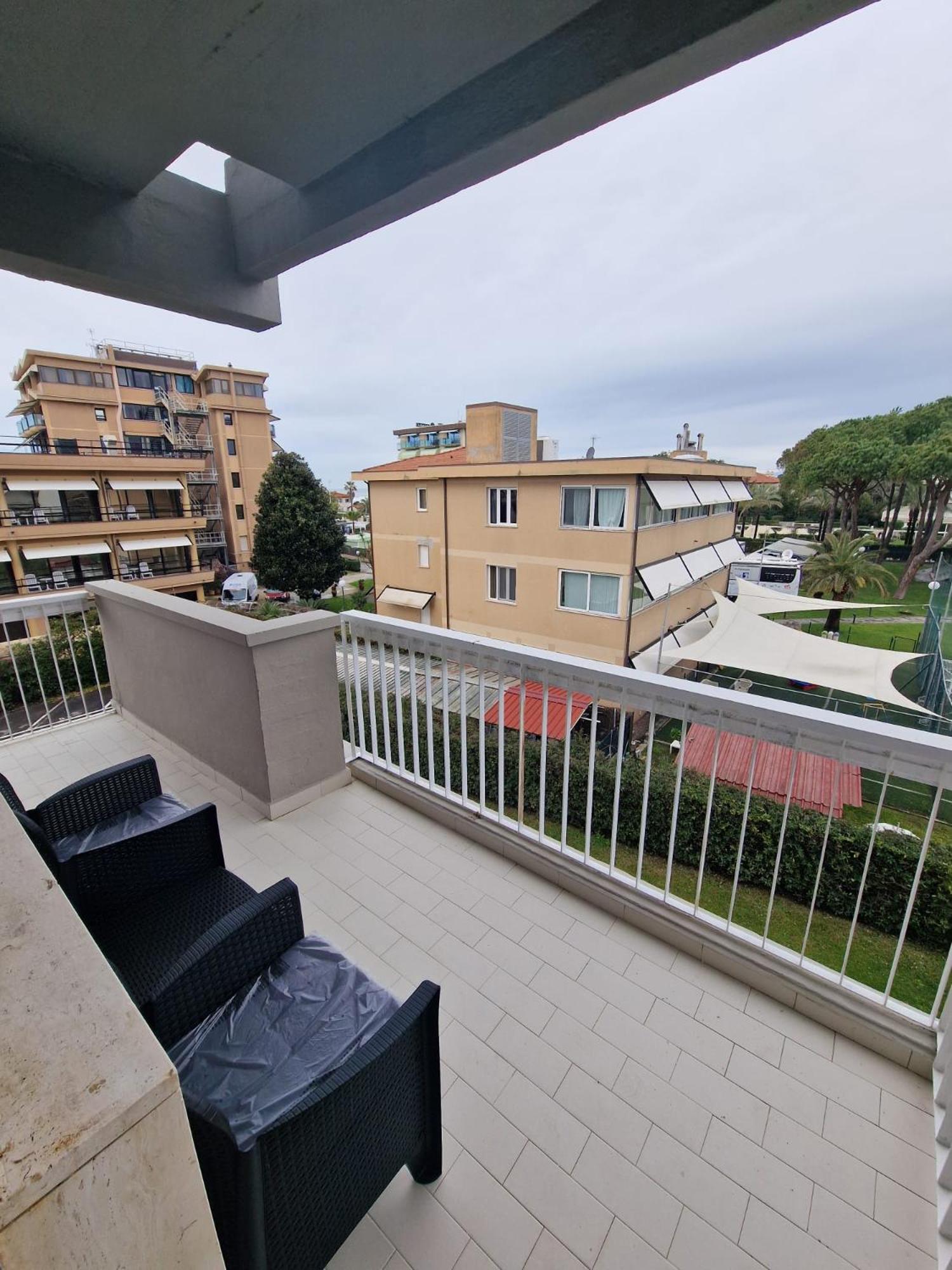 Apartment La Casa Del Sole A 50 M Dal Mare Lido di Camaiore